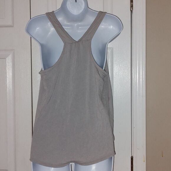 LC Lauren Conrad gray sheer front flamingo top Sz M - Picture 3 of 4